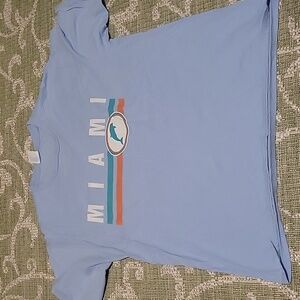 L Miami Dolfins t-shirt